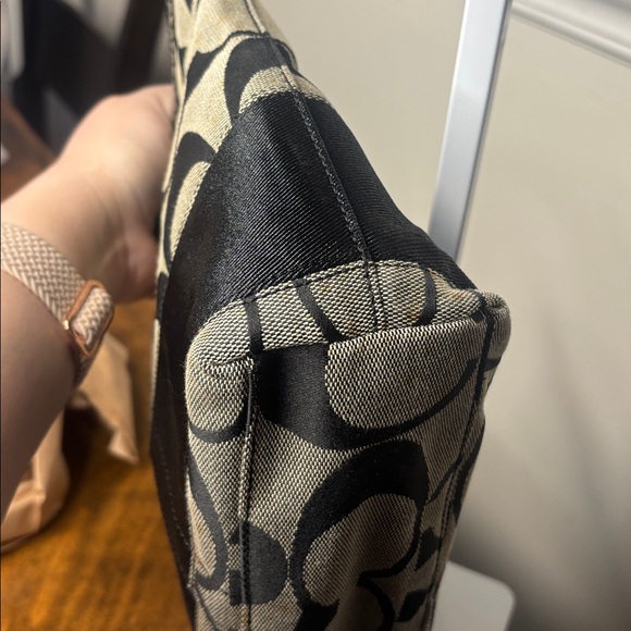 COACH SIGNATURE MONOGRAM Stylish Black and Tan Women's satchel - Picture 9 of 11